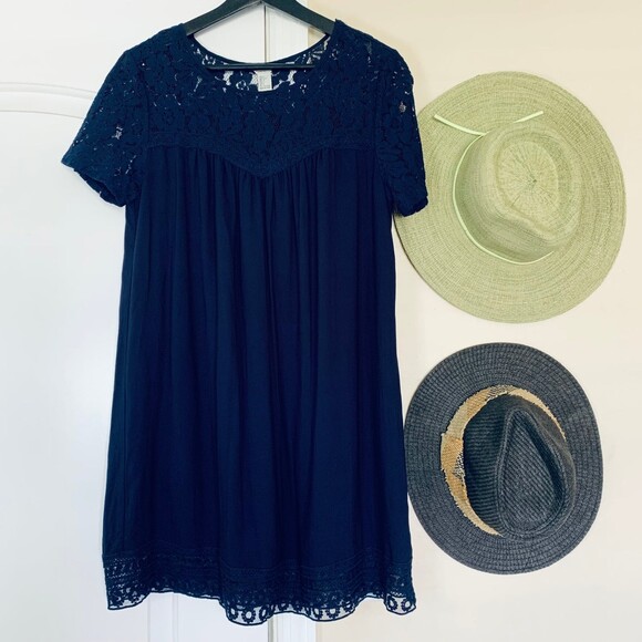 Forever 21 Navy Embroidered Lace Flowy Babydoll A-Line Dress | Size: L - Picture 2 of 7